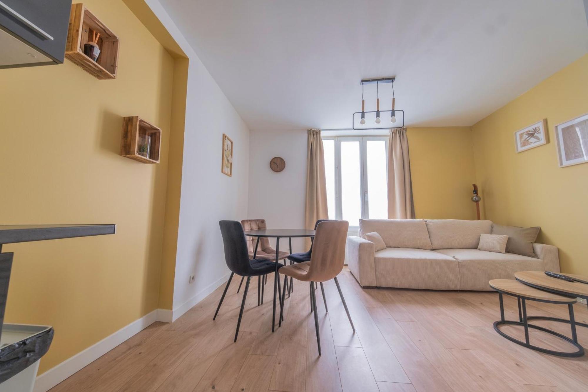 Le Boulingrin Apartment แร็งส์ ภายนอก รูปภาพ