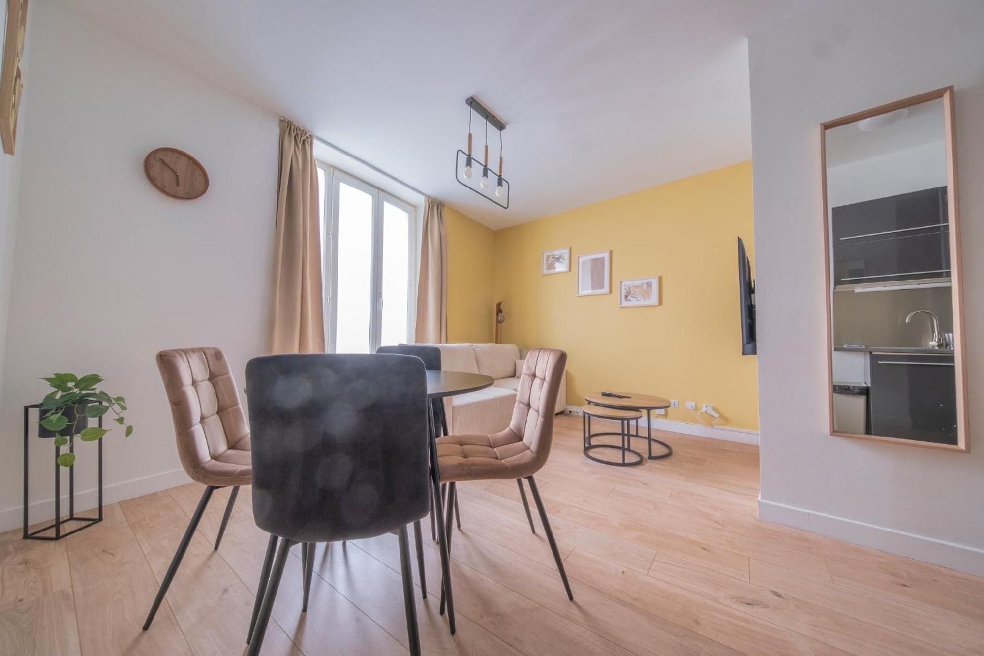 Le Boulingrin Apartment แร็งส์ ภายนอก รูปภาพ