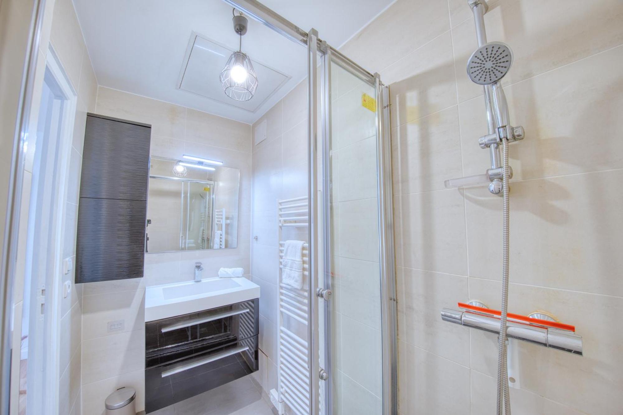 Le Boulingrin Apartment แร็งส์ ภายนอก รูปภาพ
