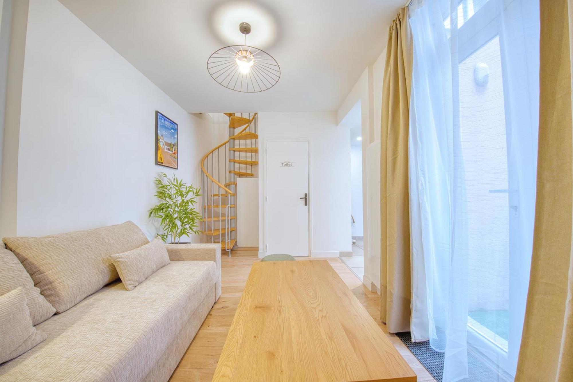 Le Boulingrin Apartment แร็งส์ ภายนอก รูปภาพ
