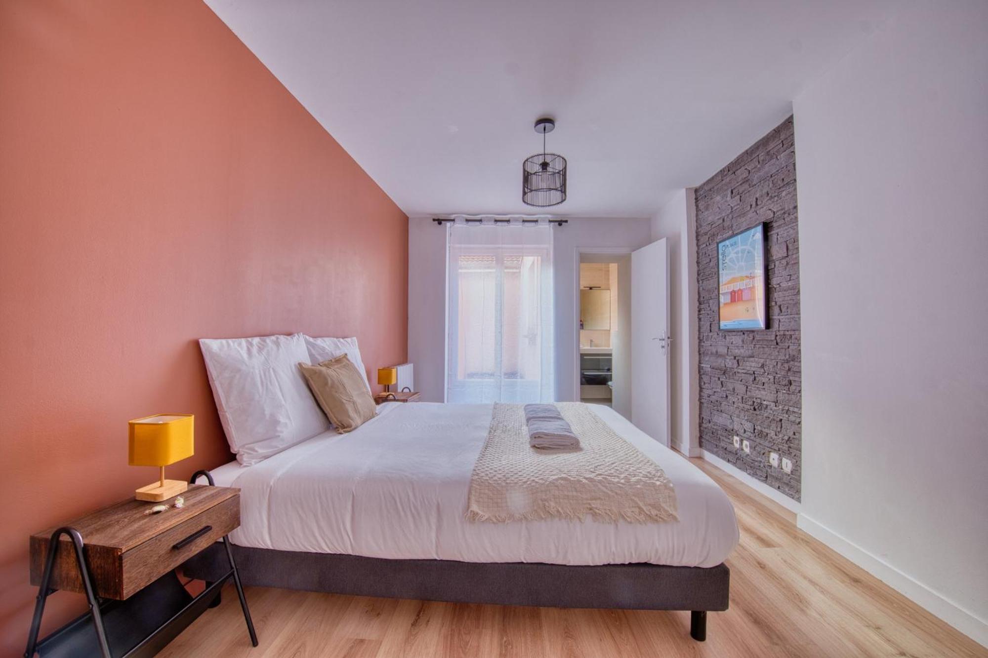 Le Boulingrin Apartment แร็งส์ ภายนอก รูปภาพ