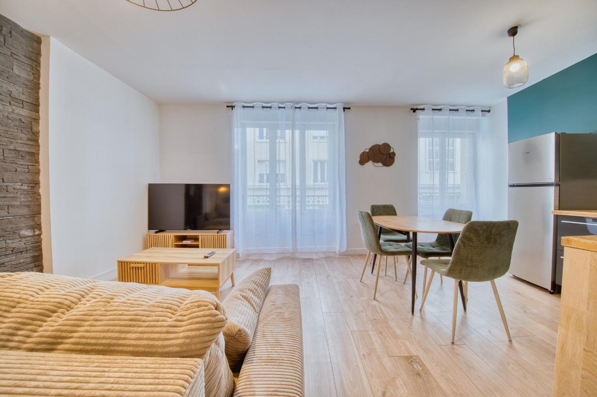 Le Boulingrin Apartment แร็งส์ ภายนอก รูปภาพ
